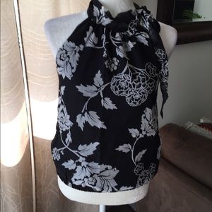 NWT White House Black Market Top